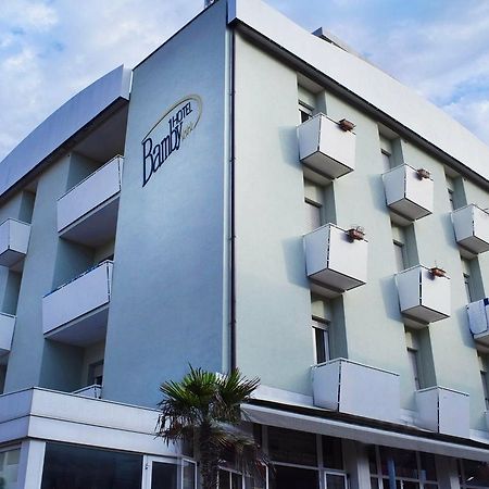 Hotel Bamby Ріміні Екстер'єр фото